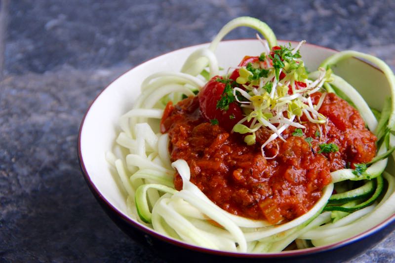 Begrafenis Beter Hond COURGETTE SPAGHETTI MET BOLOGNESE SAUS
